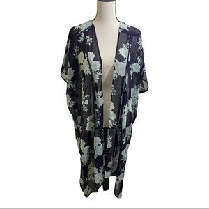Band of Gypsies kimono duster coverup Size XS/Small. Floral blue. Long